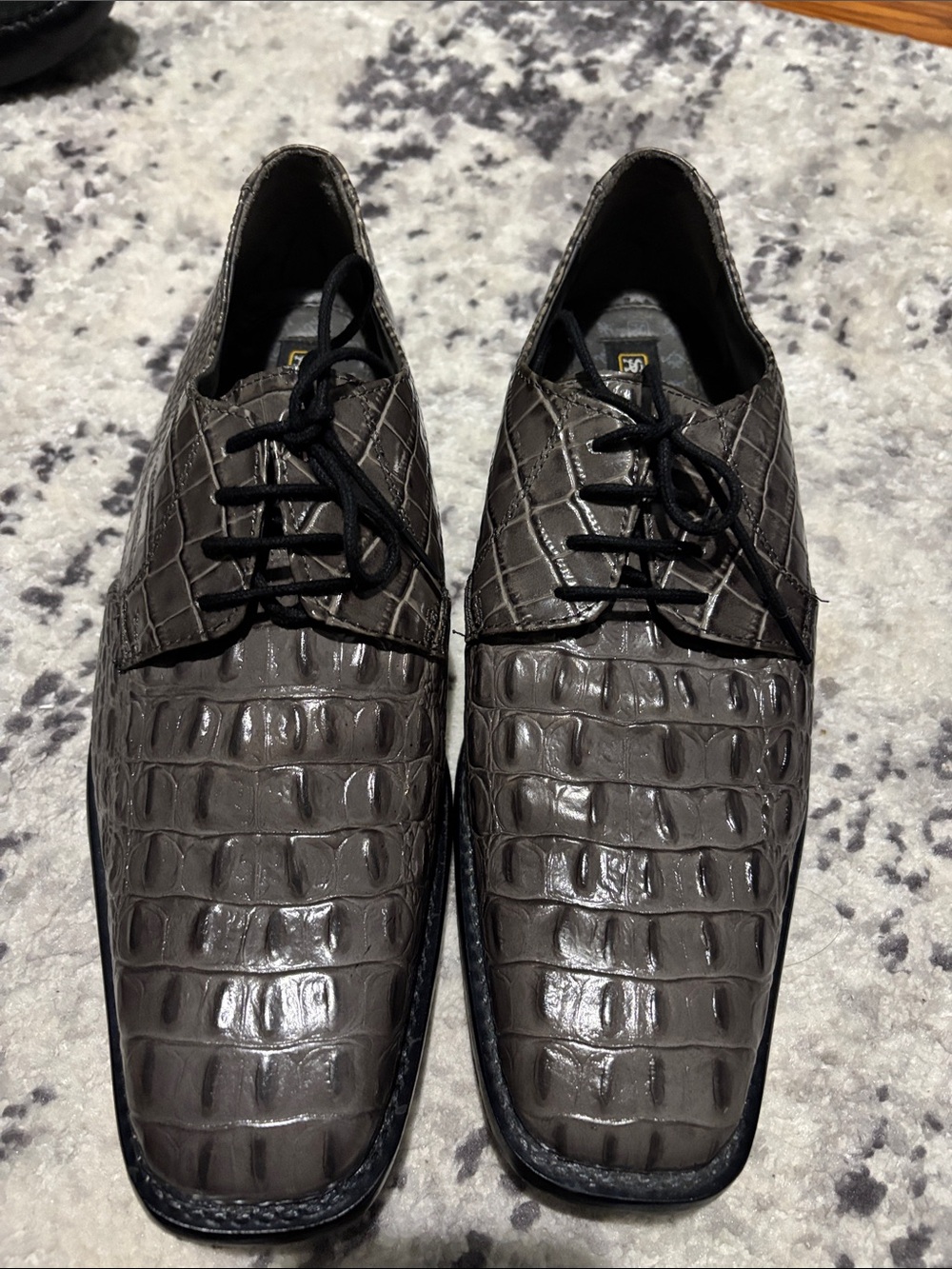 Stacy Adams Grey Croc-Embossed Lace-Up Oxfords